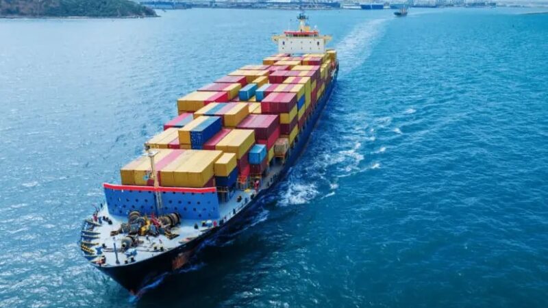 A Complete Guide on Navigating the Waters of Shipping Insurance
