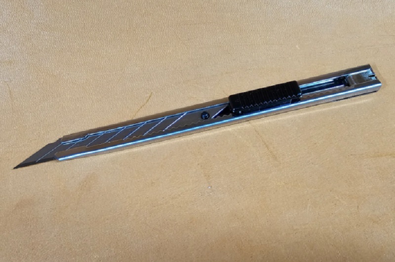 Precision Meets Practicality — The Handy Power of a 9mm Snap Off Knife