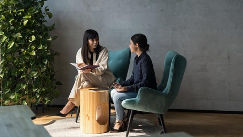 When to Seek a Therapist in Singapore: 5 Signs You Shouldn’t Ignore