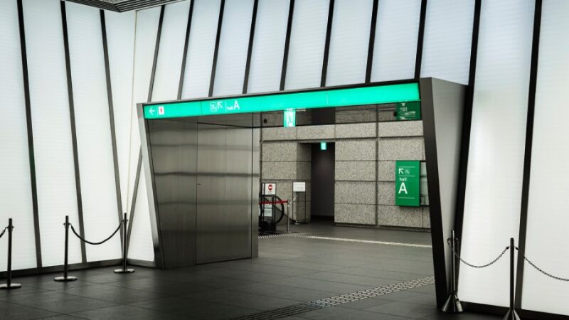 4 Hidden Benefits of Working With a Signage Maker in Singapore