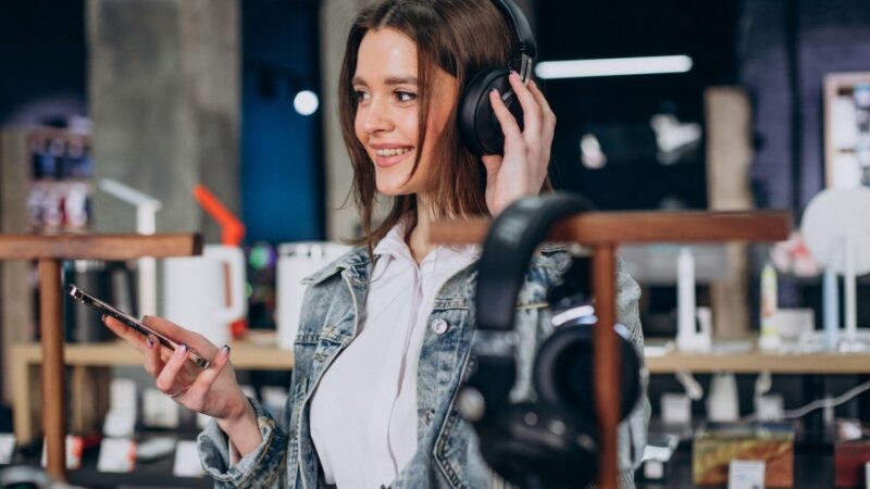 What to Check Before Visiting a Headphone Store in Singapore